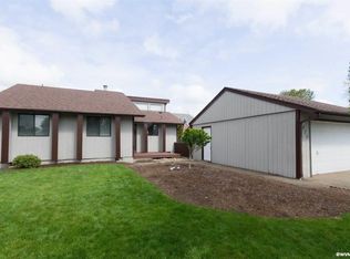1475 Wyatt Ave, Stayton, OR