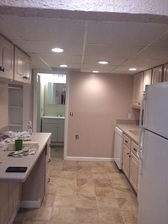 2nd image of 21 Shadowbrook Ln APT 15