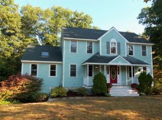 19 Mustang Rd, Tyngsboro, MA 01879