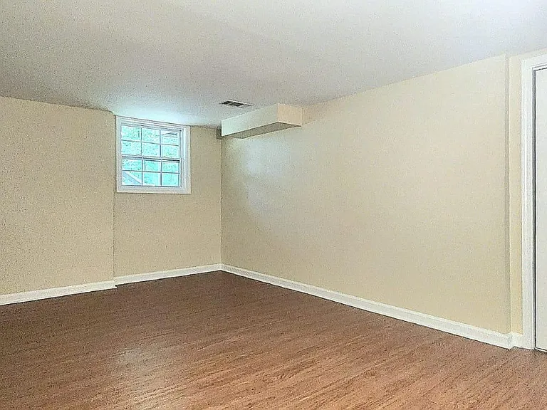 11165 Wilshire Chase Dr — Photo 38