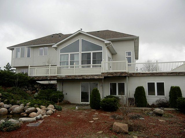2nd image of 231 190th Ln NW