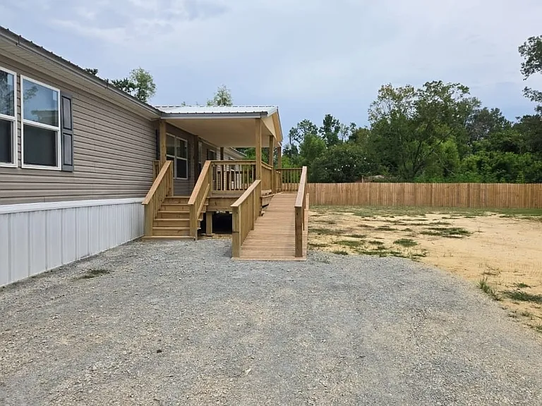 32730 Carolee Cir — Photo 2