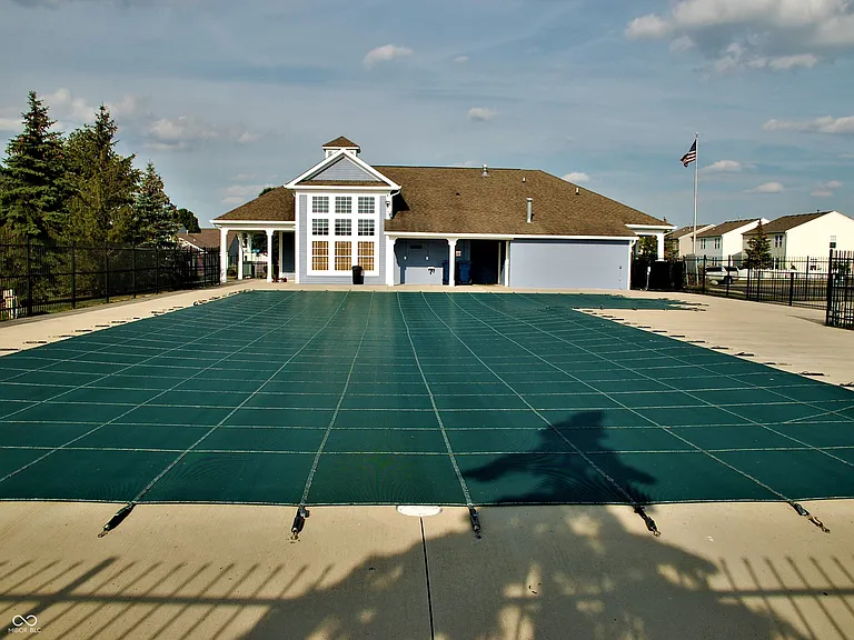 8348 S Swimming Hole Ln — Photo 25