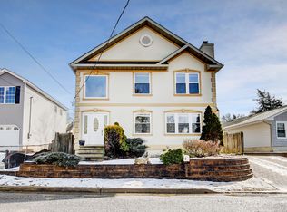 84 Woodland Dr, Keyport, NJ 07735