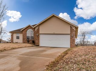1052 S 12th Ave, Ozark, MO 65721