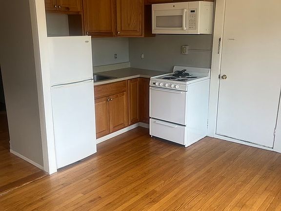 2nd image of 205-209 Church St #14