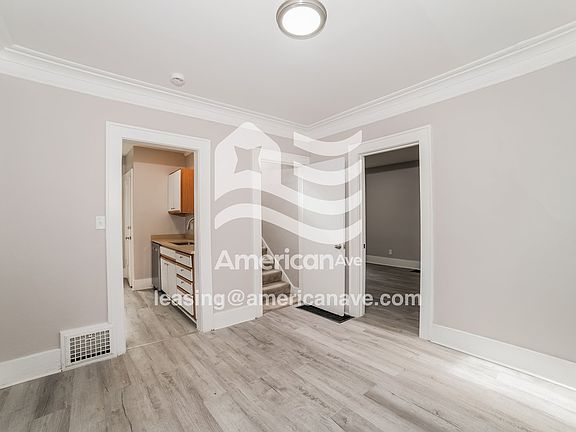 1789224_005_wm_-_living_room_13624389.jpg