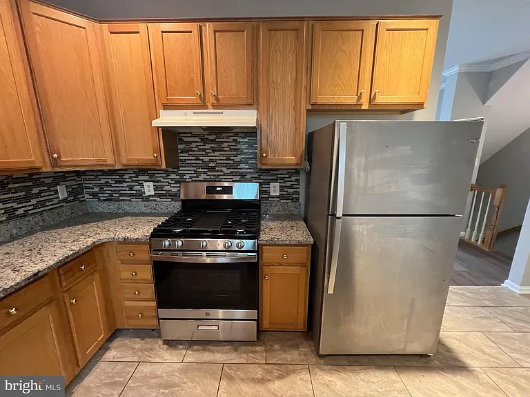 18023 Calabar Dr — Photo 4