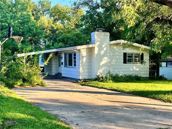 1032 Anderson St, Warrensburg, MO 64093