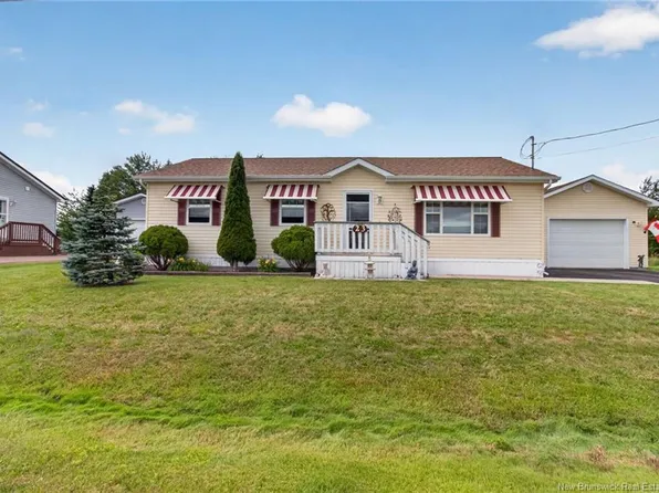 23 Hemmingway Ln, Riverview, NB E1B 0C4