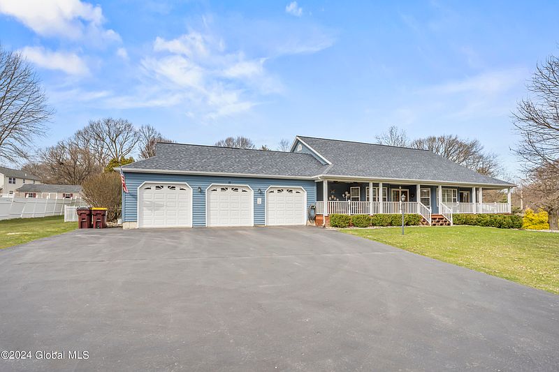 3rd image of 71 Raylinsky Road