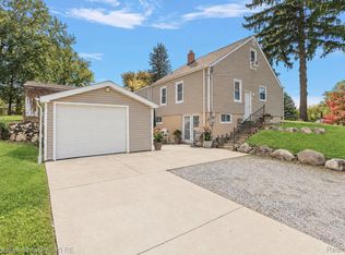 1566 Joslyn Ave, Pontiac, MI 48340