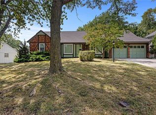 10028 Monrovia St, Lenexa, KS 66215