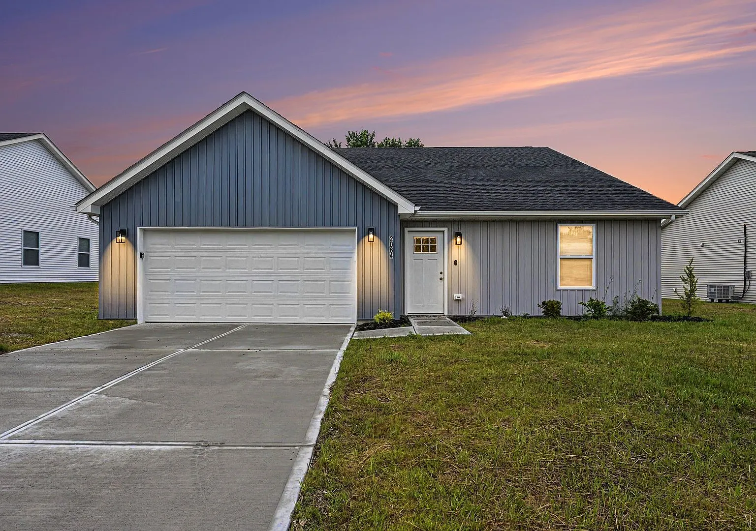West Dayton New 4BR/3BA Home | Modern & Spacious — Photo 1