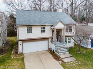 763 Huntclub Blvd, Auburn Hills, MI 48326