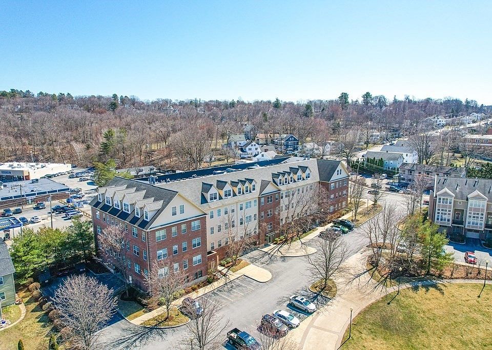 1st image of 1 Powder Mill Sq #301