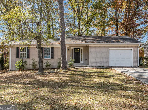 6630 Leisure Trl, Atlanta, GA 30349