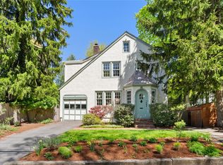 81 Walgrove Ave, Dobbs Ferry, NY 10522