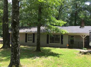 123 Crestwood Dr, De Queen, AR 71832
