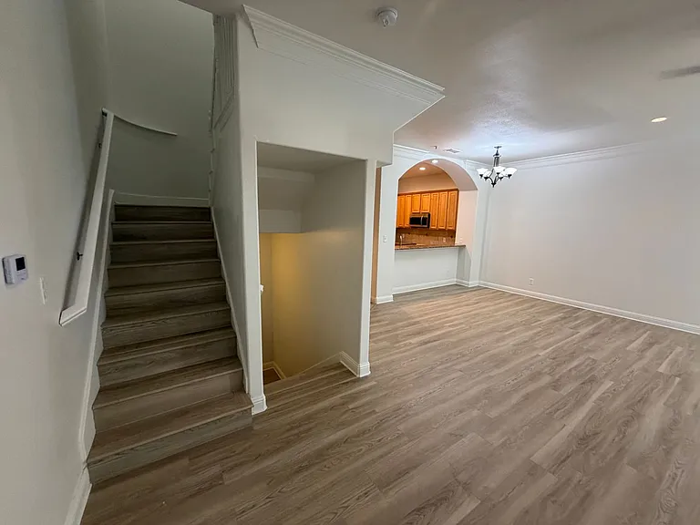 2320 Stutz Dr — Photo 10
