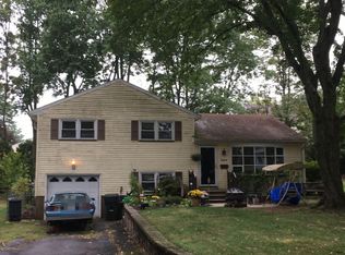 1284 Woodside Rd, Scotch Plains, NJ 07076