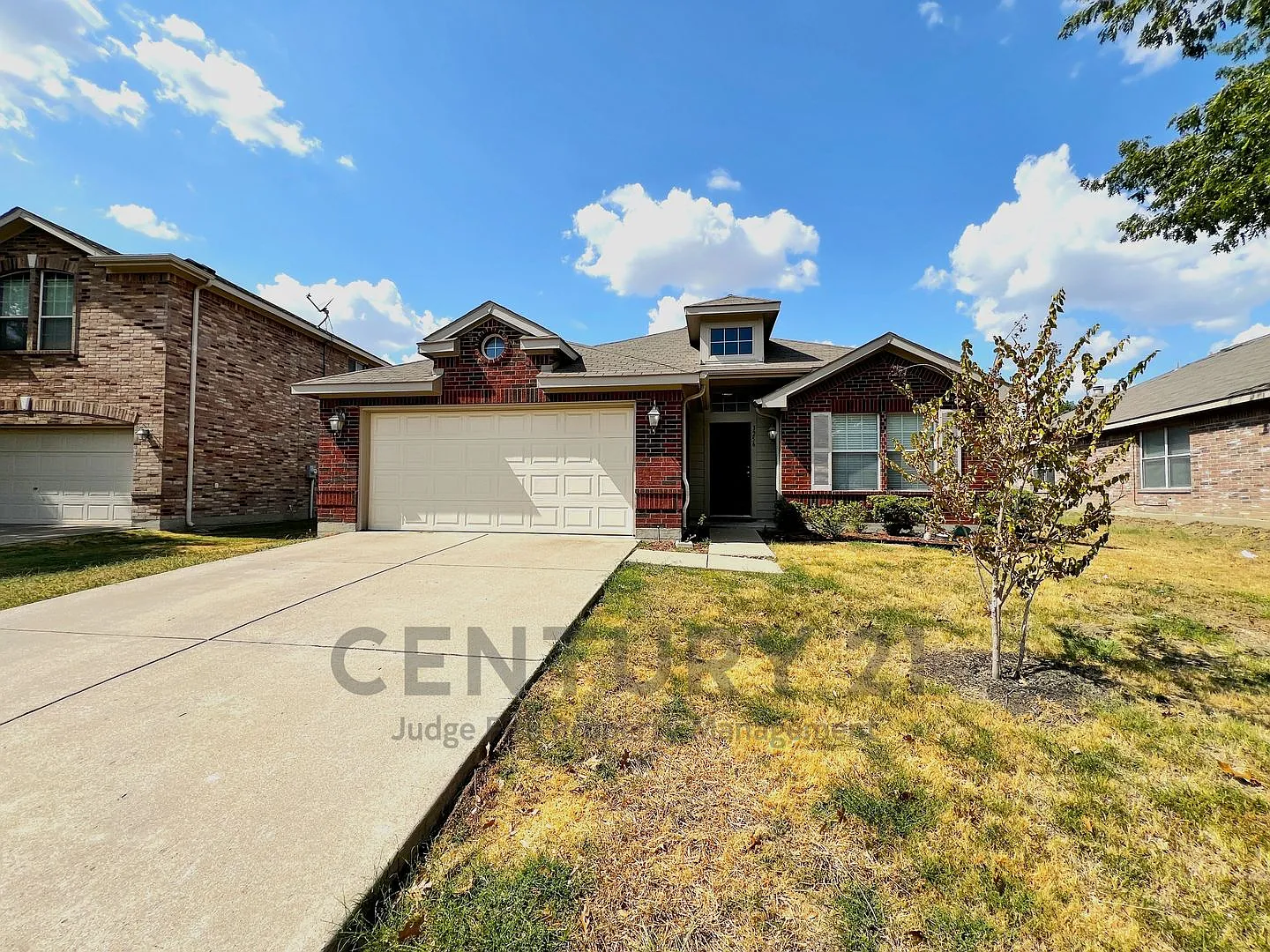 Beautiful 3/2/2 in Mira Lagos For Rent! — Photo 1