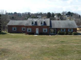 3055 Ketchy Ct, Export, PA 15632