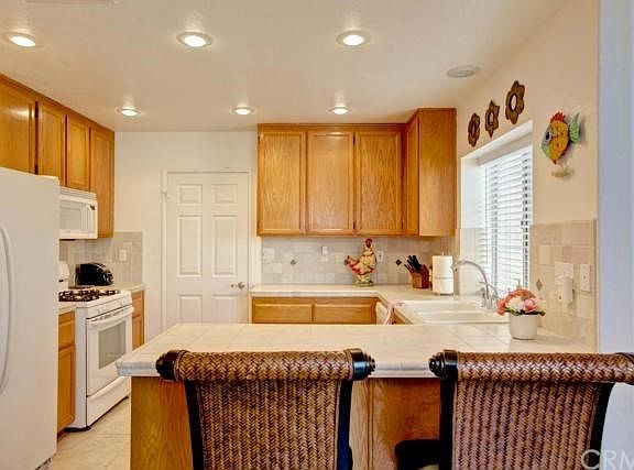 3rd image of 7 Night Heron Ln