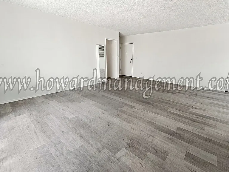 3637 Mentone — Photo 11