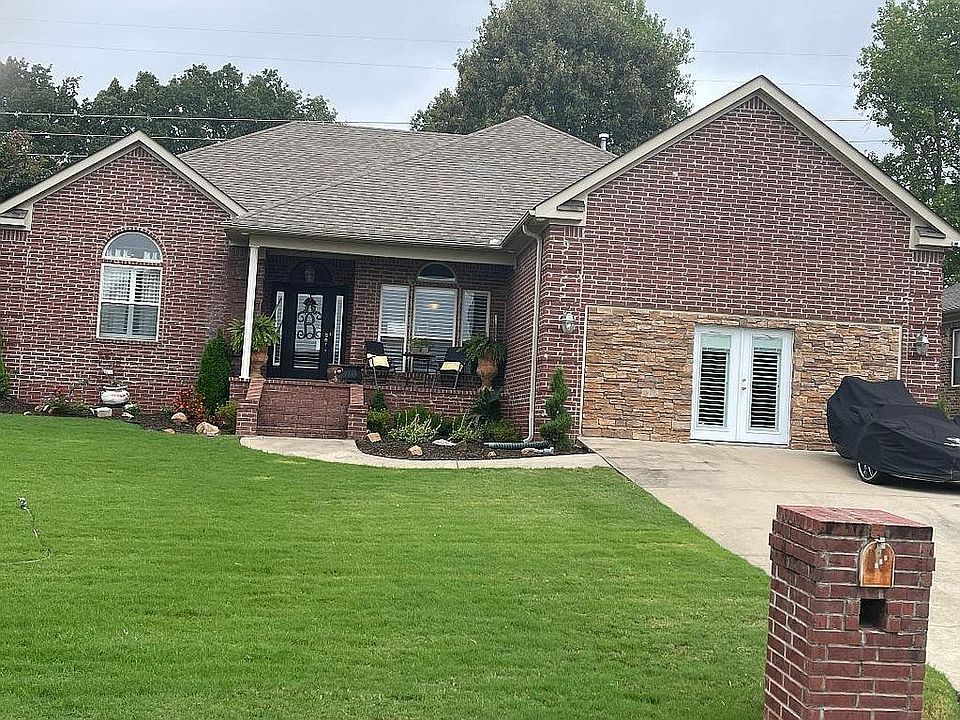 1st image of 212 Bucky Beaver Dr