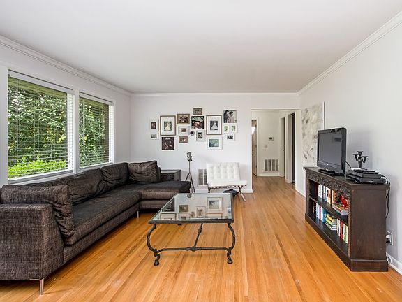 4th image of 419 Bunkerhill Dr