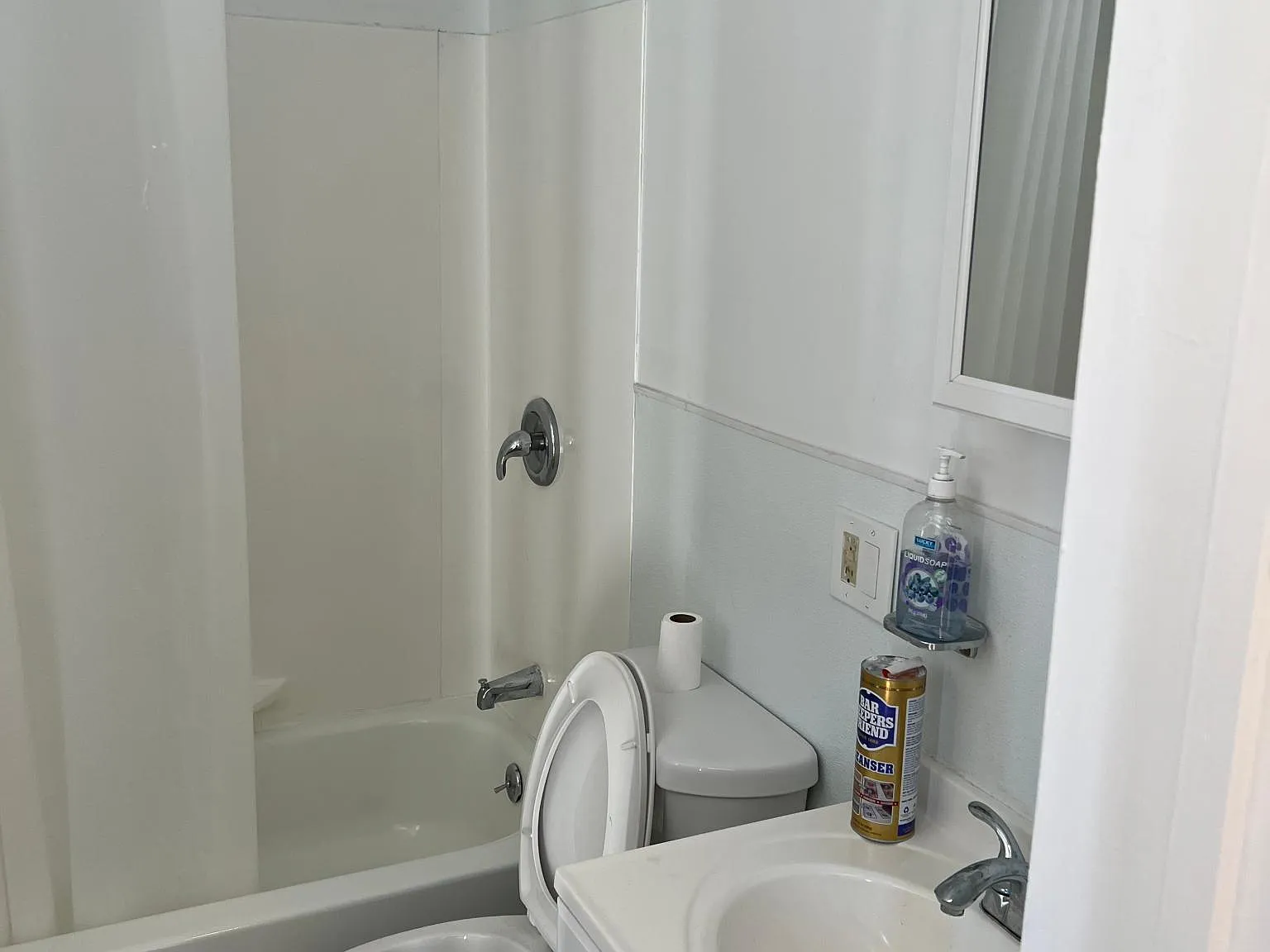 528 Mechanic St — Photo 4