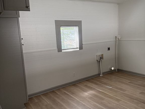 4th image of 4605 Gilbert Ave