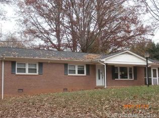 3512 Merry Oaks Ln, Dallas, NC 28034