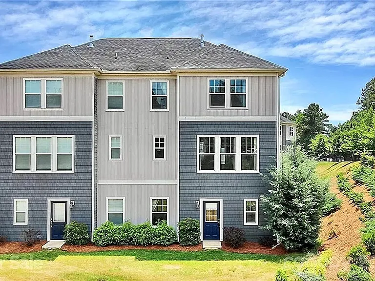 1502 Sharon Rd W — Photo 17