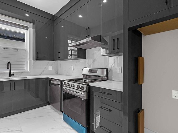 4th image of 5942 168th St
