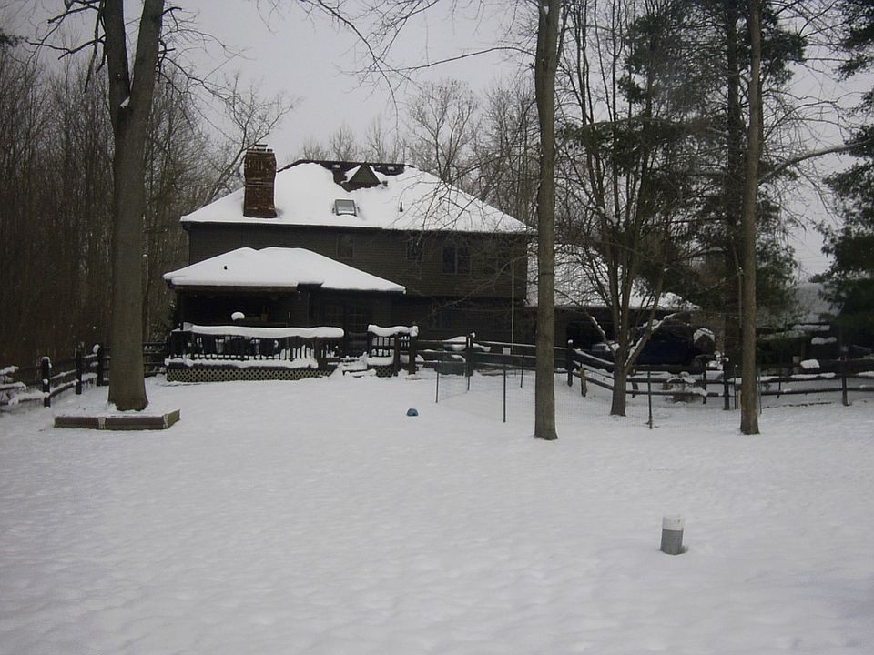 2nd image of 16881 Bennett Rd