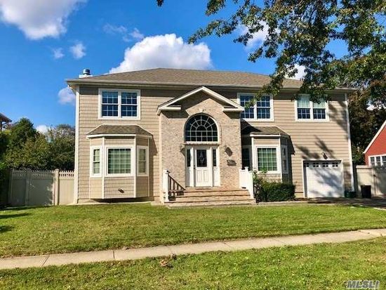 126 6th St Hicksville Ny 11801 Zillow