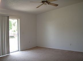 2nd image of 838 Arthur St SE