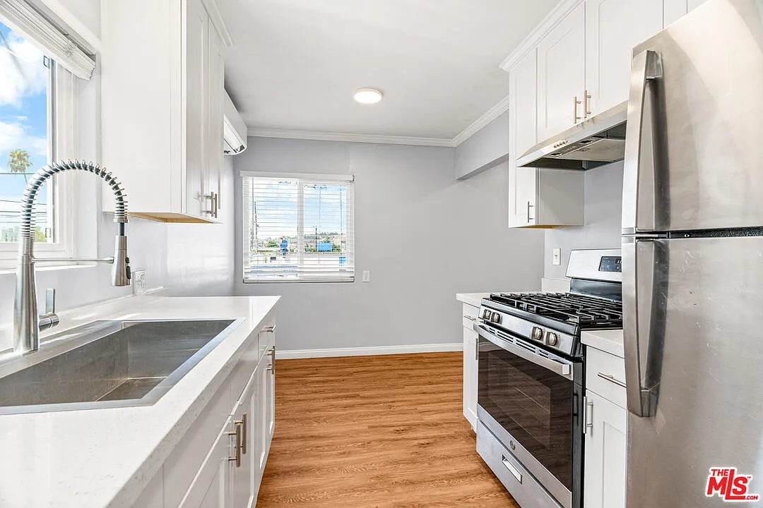 1 bed, 1.0 bath, 1078 sqft, $2,000 — Photo 4