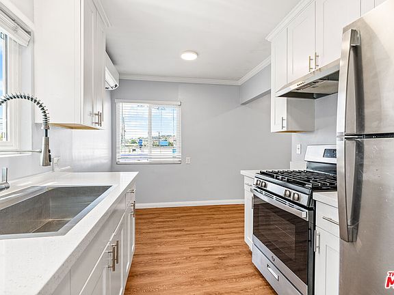 4th image of 2804 Workman St #4