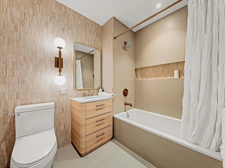 525 Pacific St #210 — Photo 8