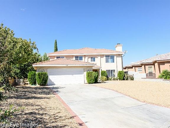 5th image of 17840 Crescent Ct