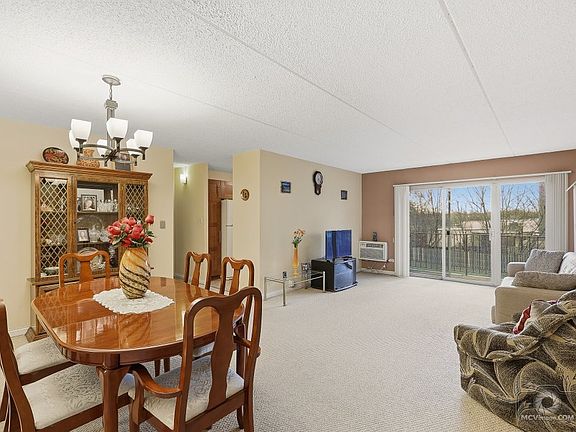 5th image of 588 Fairway View Dr APT 2H