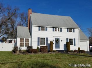 1762 Burrstone Rd, New Hartford, NY 13413