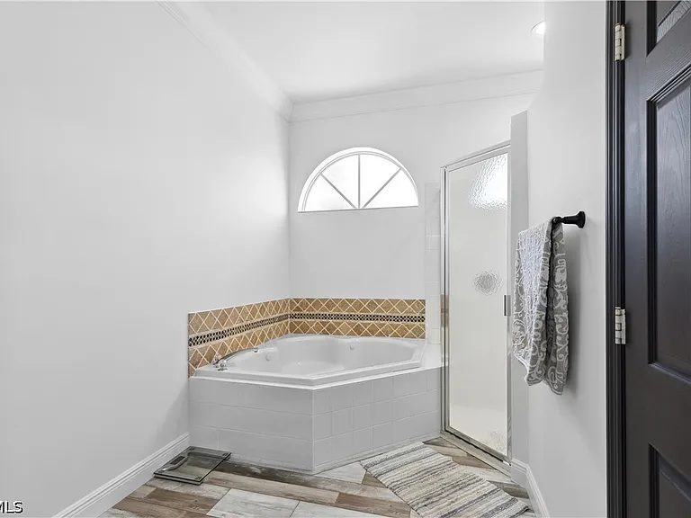 2202 Grove Dr — Photo 28