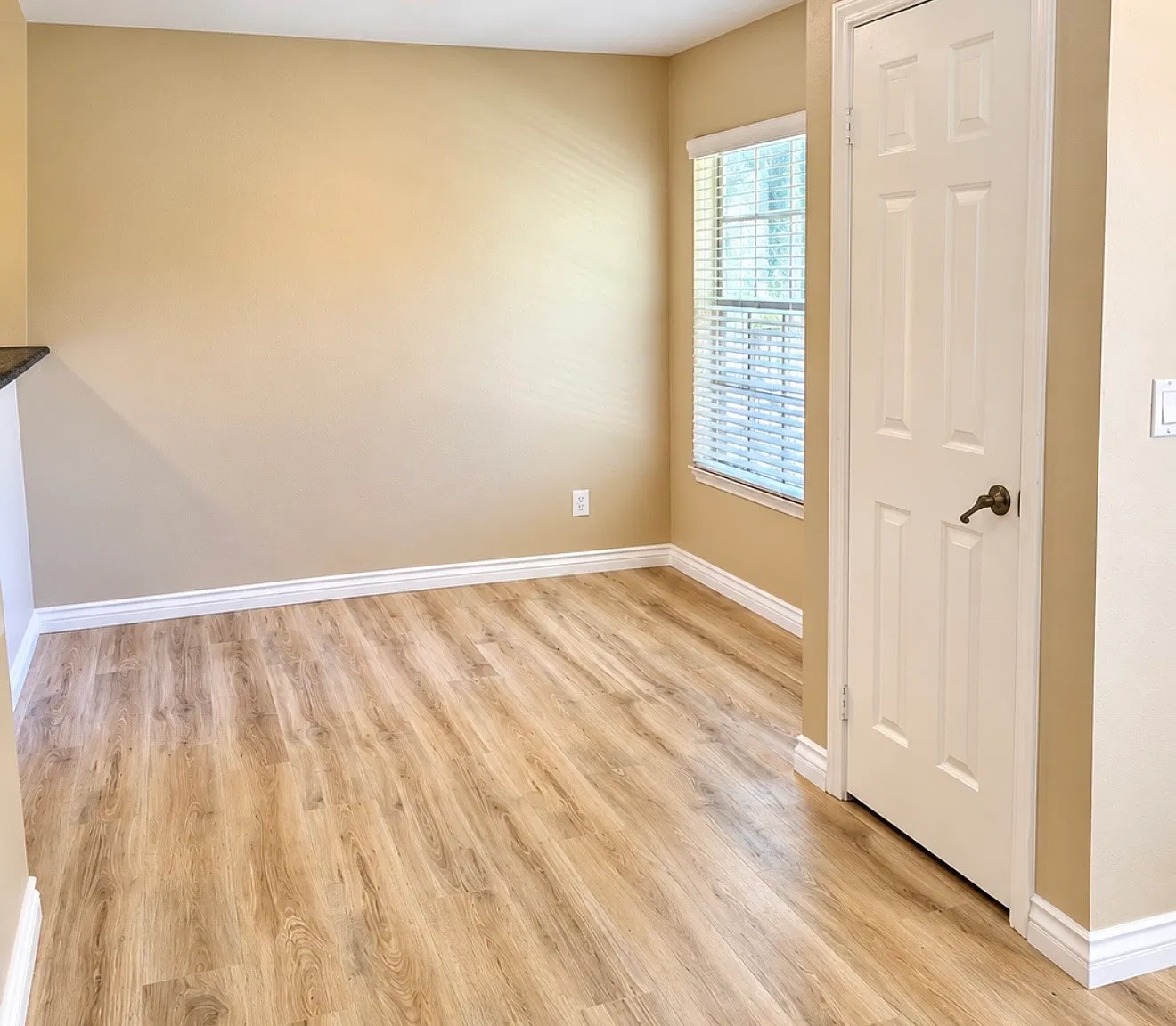 2 bed, 1146 sqft, $2,450 — Photo 4
