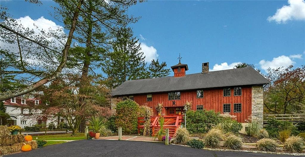 3535 Devonshire Rd Allentown Pa 18103 Mls 654815 Zillow