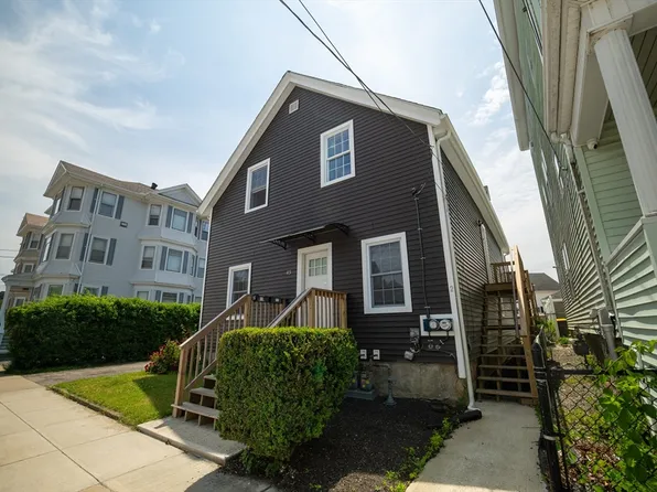 45 Lafayette St, Fall River, MA 02723