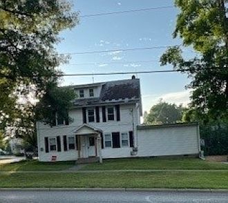 1st image of 204 S Main St